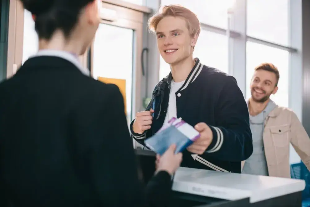 Zdjęcie Kiedy odprawa na lotnisku: uniknij stresu i spóźnienia na lot