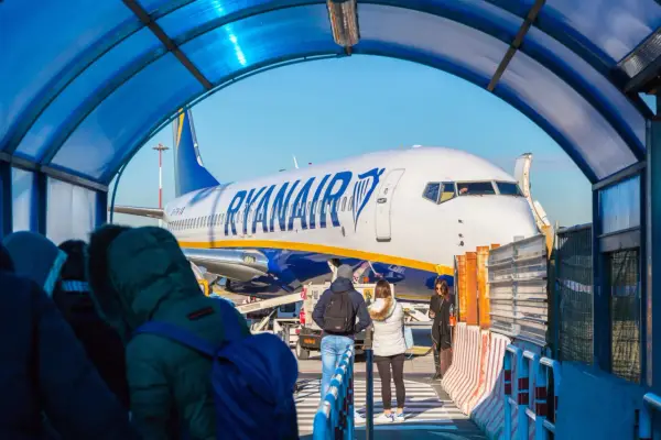 Lotnisko Ciampino jak daleko od Rzymu? Sprawdź odległość i transport